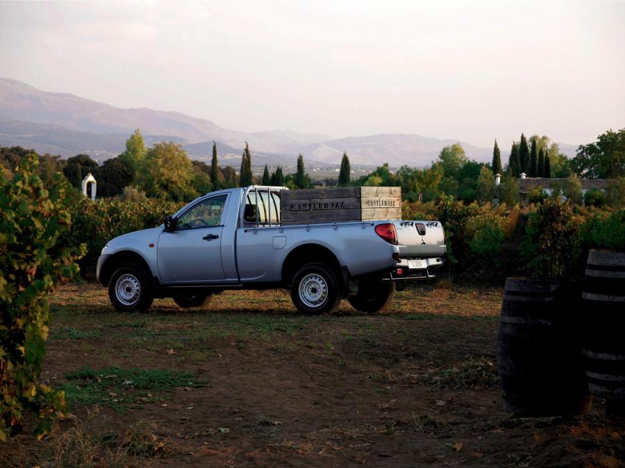 Mitsubishi L200 4Work Single Cab 2006 года  (фото 5 из 5)
